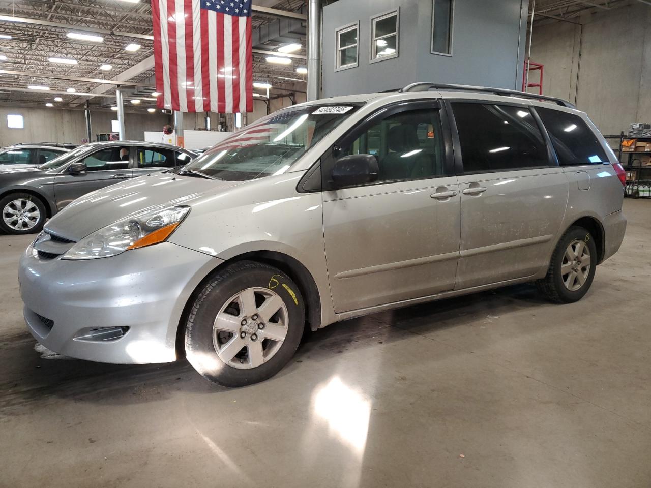 TOYOTA SIENNA CE 2008