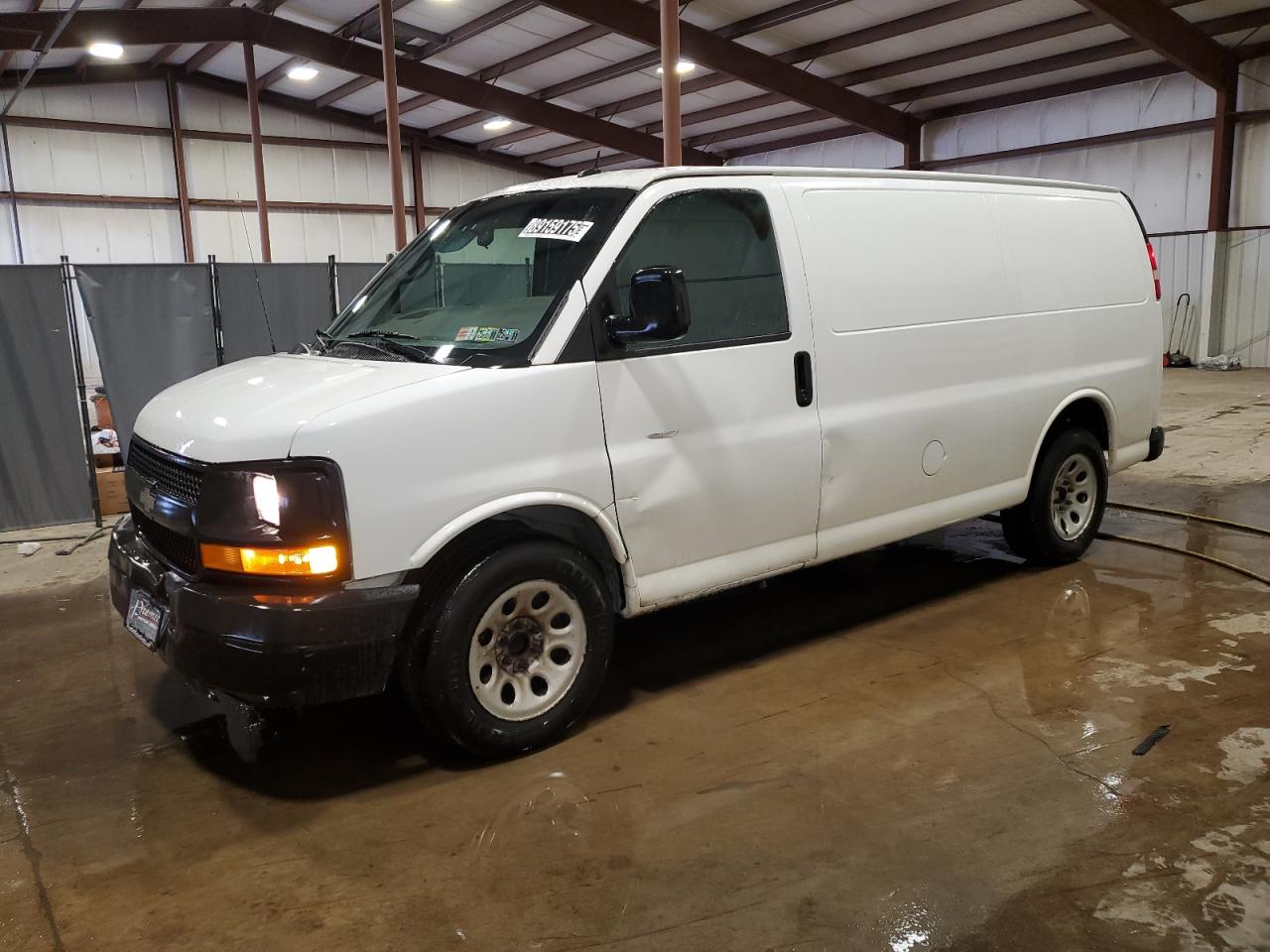 CHEVROLET EXPRESS G1 2013