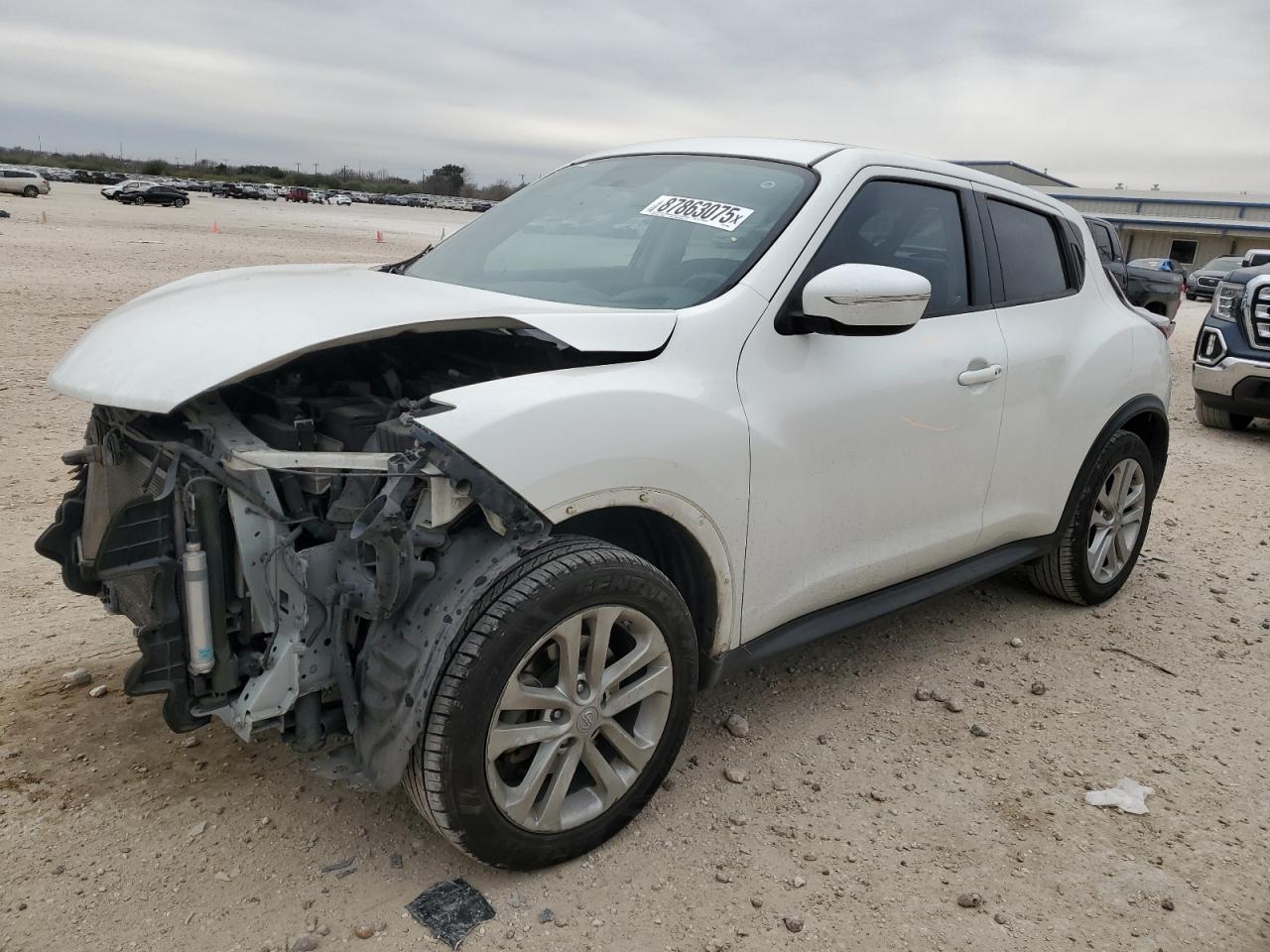 NISSAN JUKE S 2015