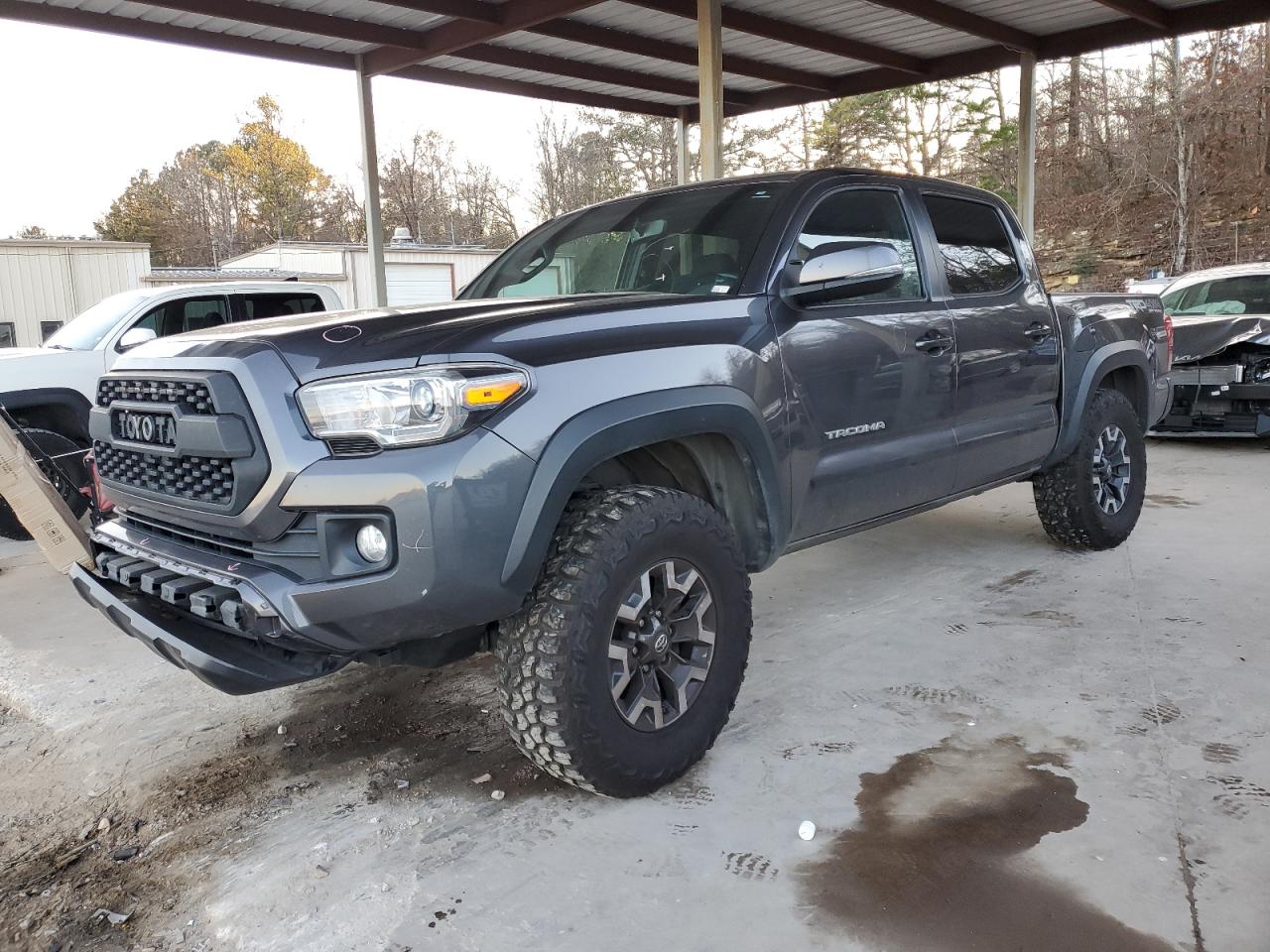 TOYOTA TACOMA DOU 2017