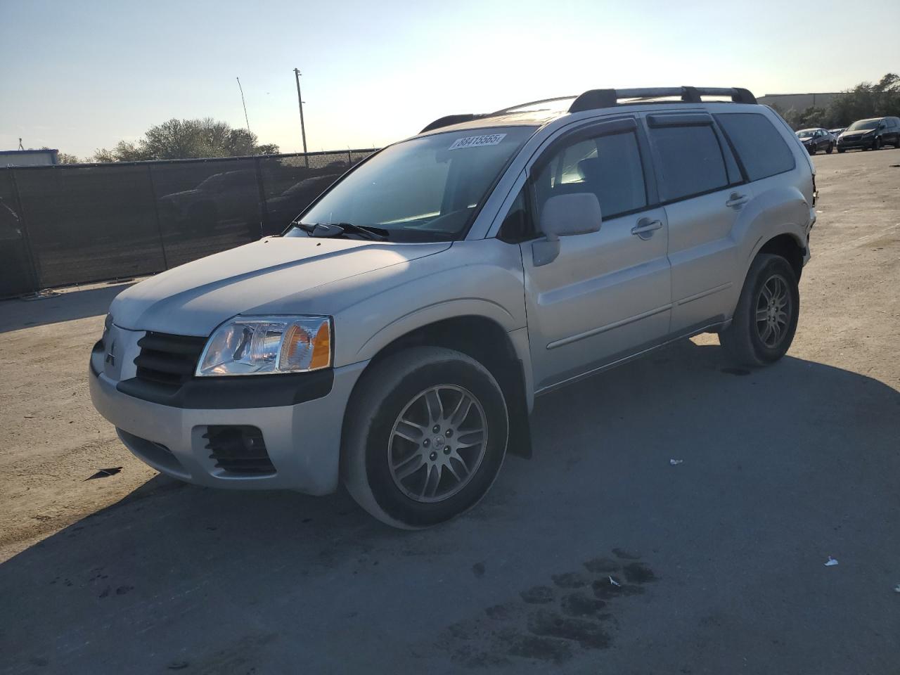 MITSUBISHI ENDEAVOR L 2004