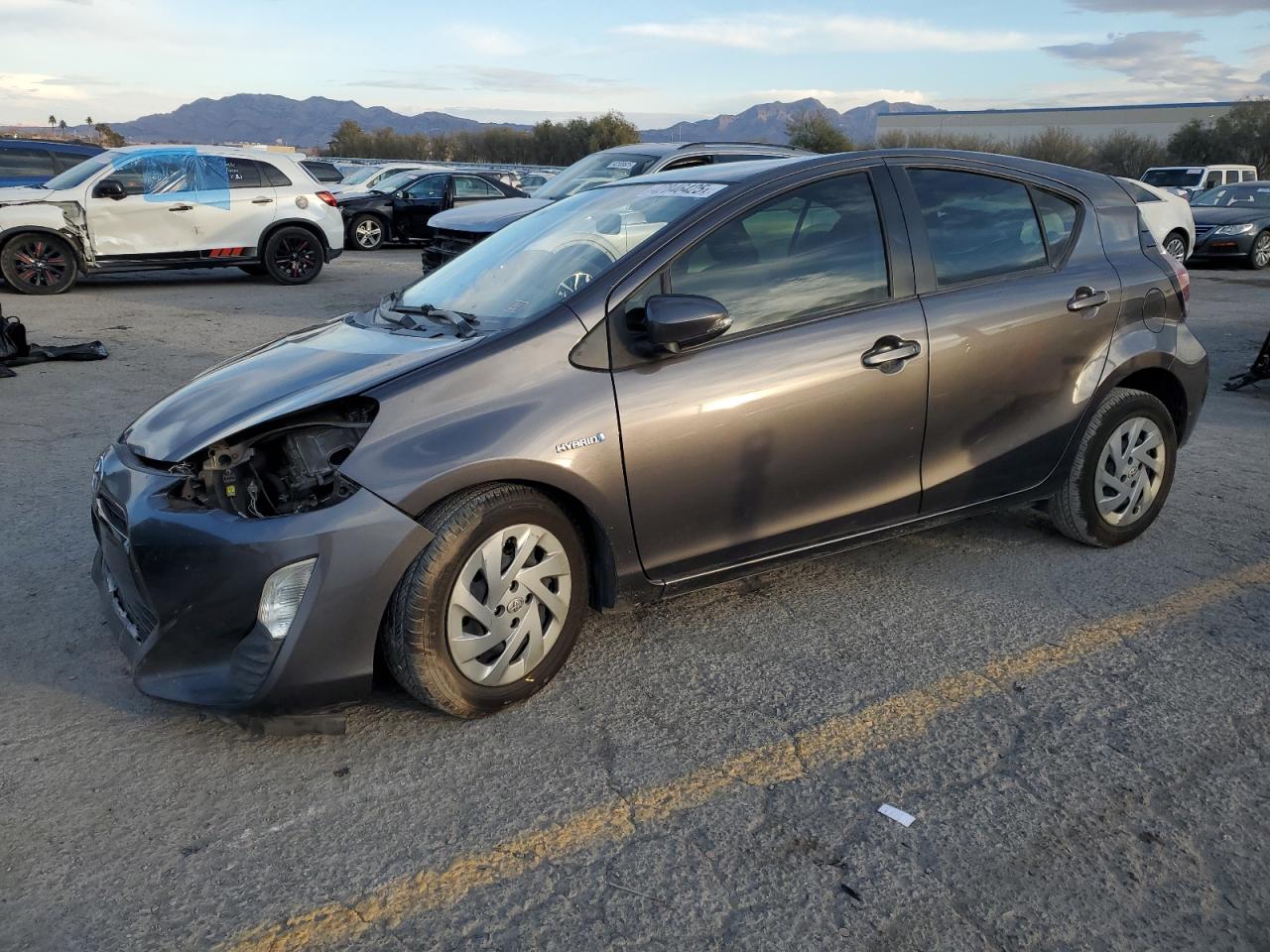 TOYOTA PRIUS C 2016