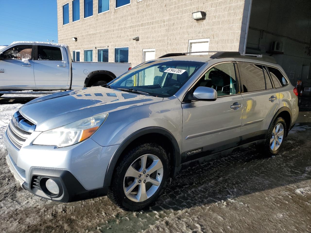 SUBARU OUTBACK 2. 2014