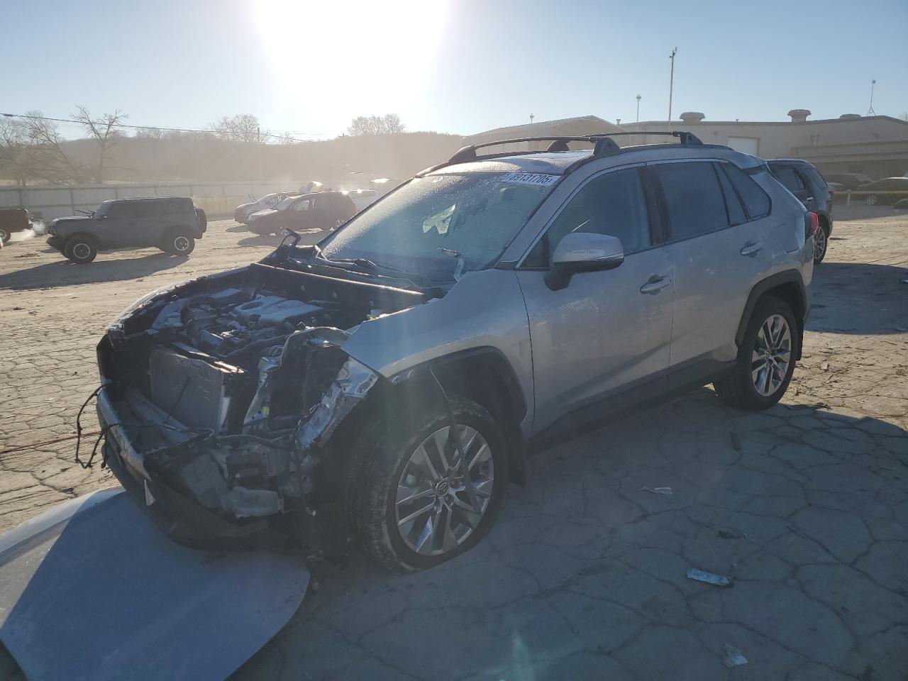 TOYOTA RAV4 XLE P 2021