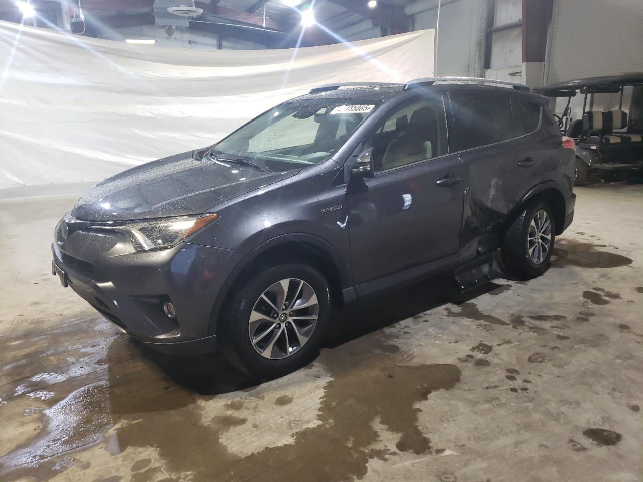 TOYOTA RAV4 HV LE 2017