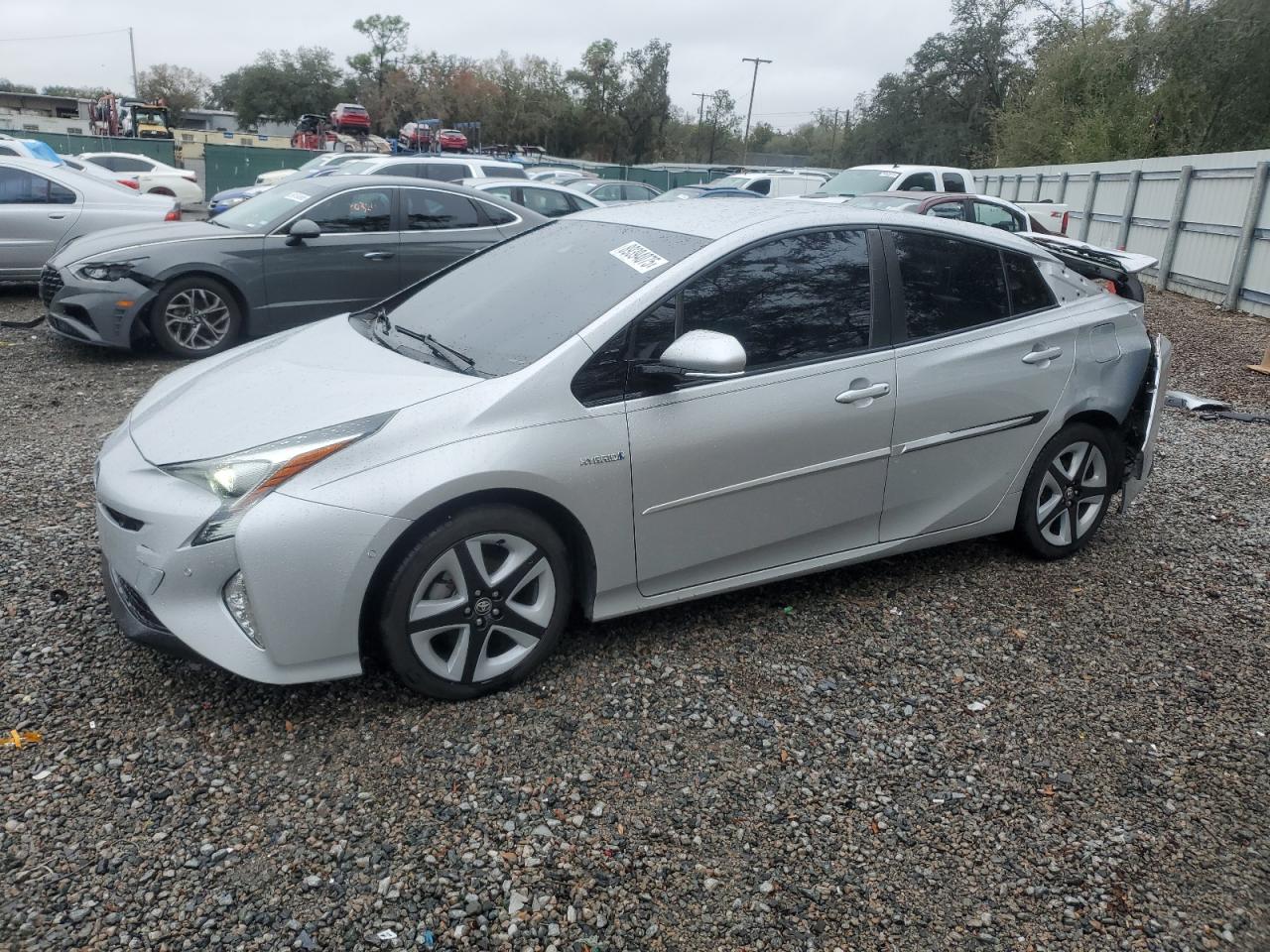 TOYOTA PRIUS 2018