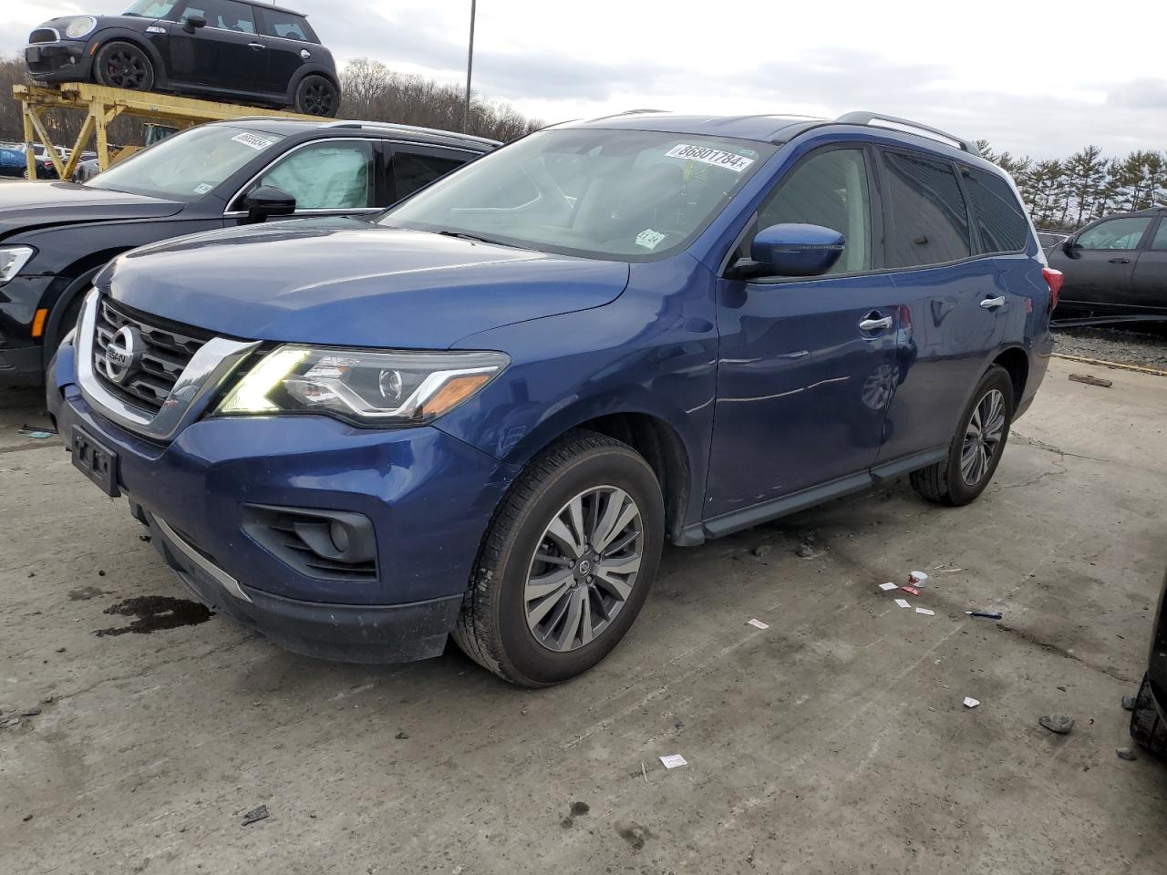 NISSAN PATHFINDER 2019