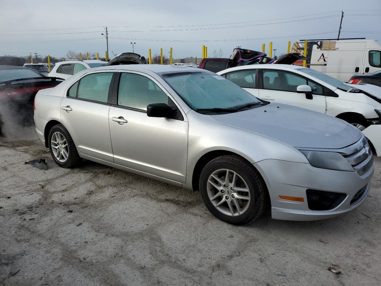 FORD FUSION S 2012