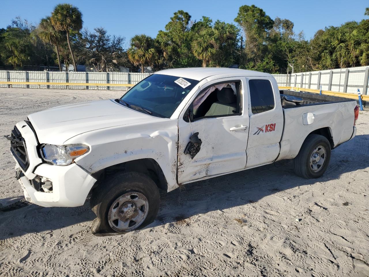 TOYOTA TACOMA ACC 2022