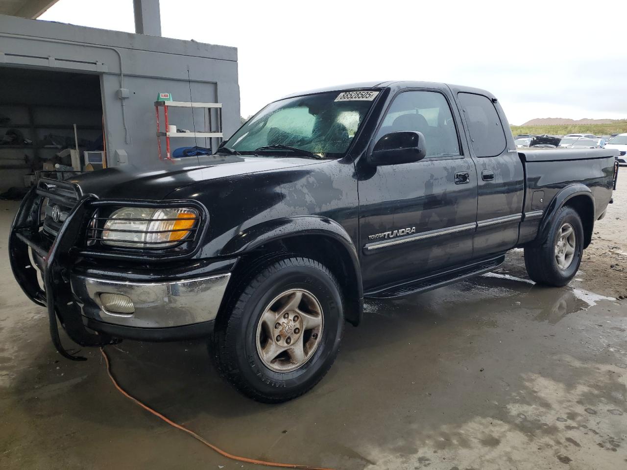 TOYOTA TUNDRA ACC 2000