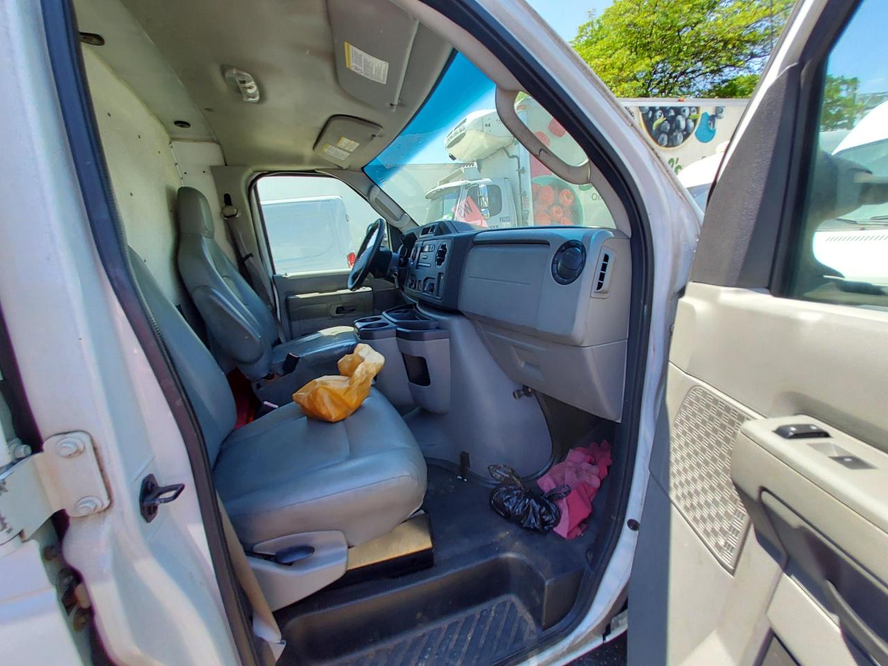 FORD ECONOLINE 2014