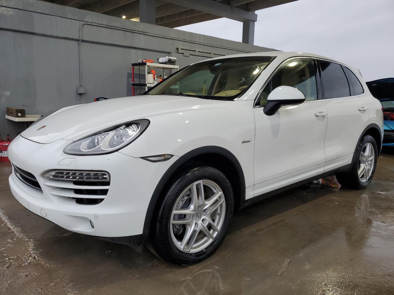 PORSCHE CAYENNE 2013