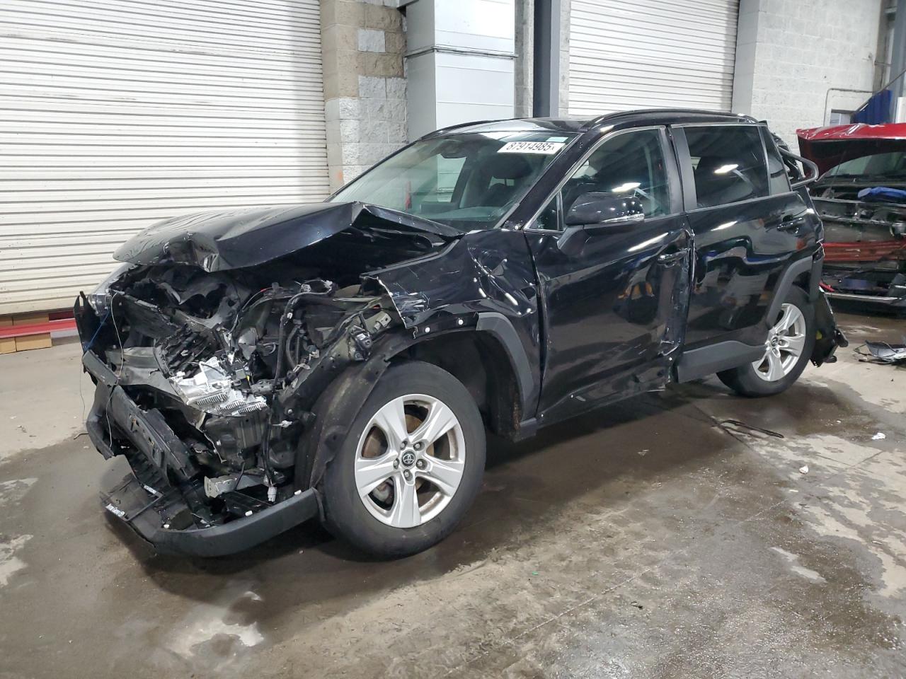 TOYOTA RAV4 XLE 2021
