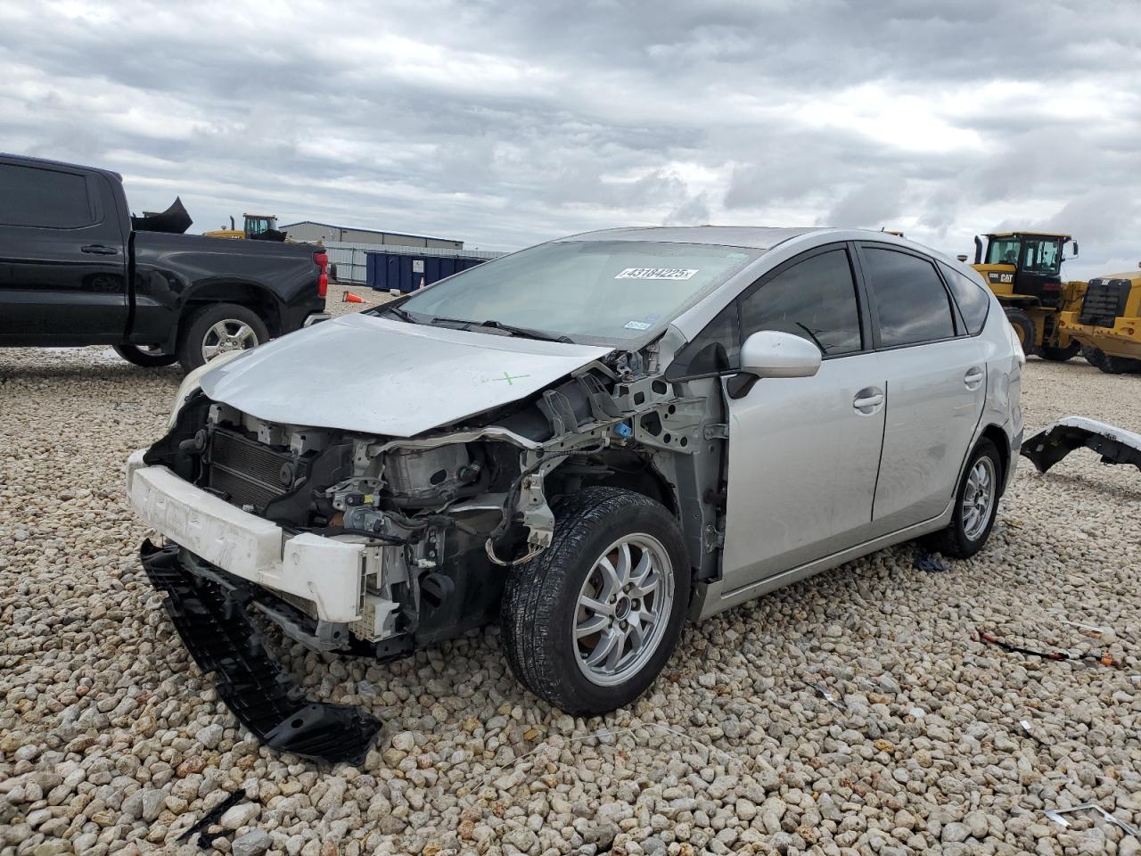 TOYOTA PRIUS V 2012
