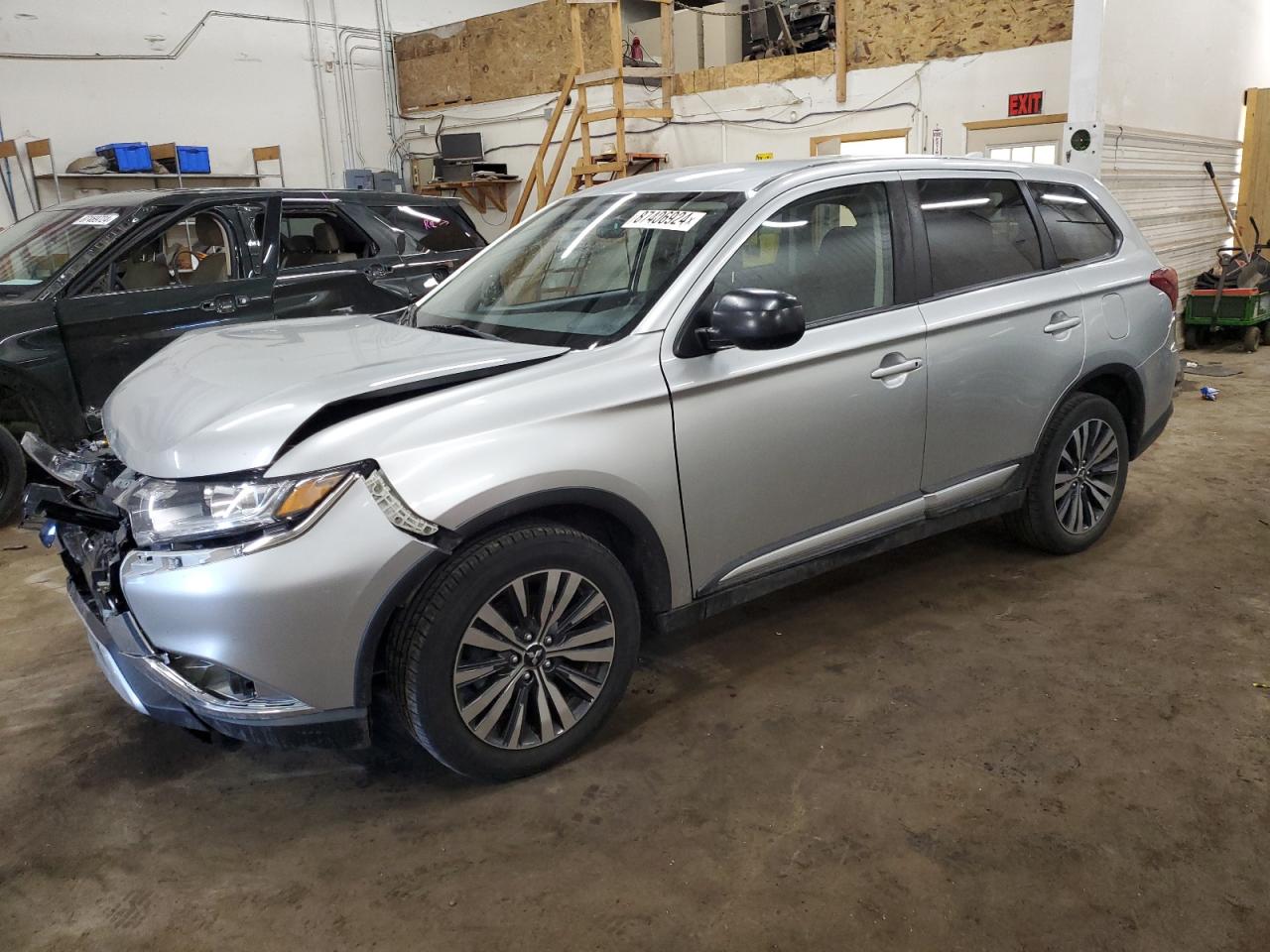MITSUBISHI OUTLANDER 2020