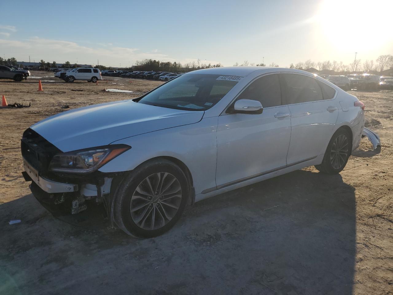 HYUNDAI GENESIS 3. 2015