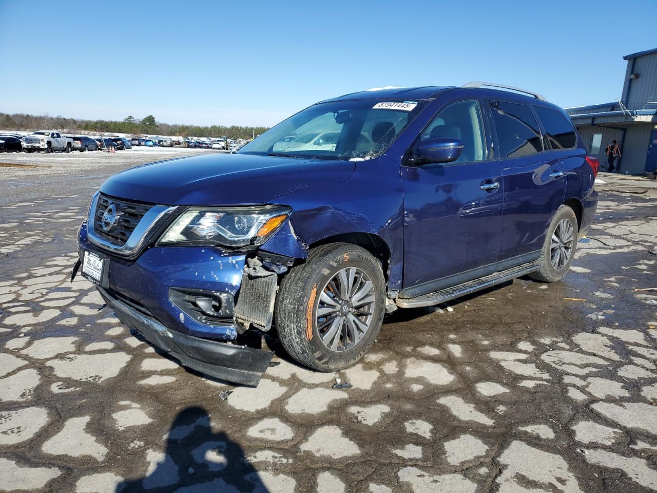NISSAN PATHFINDER 2019