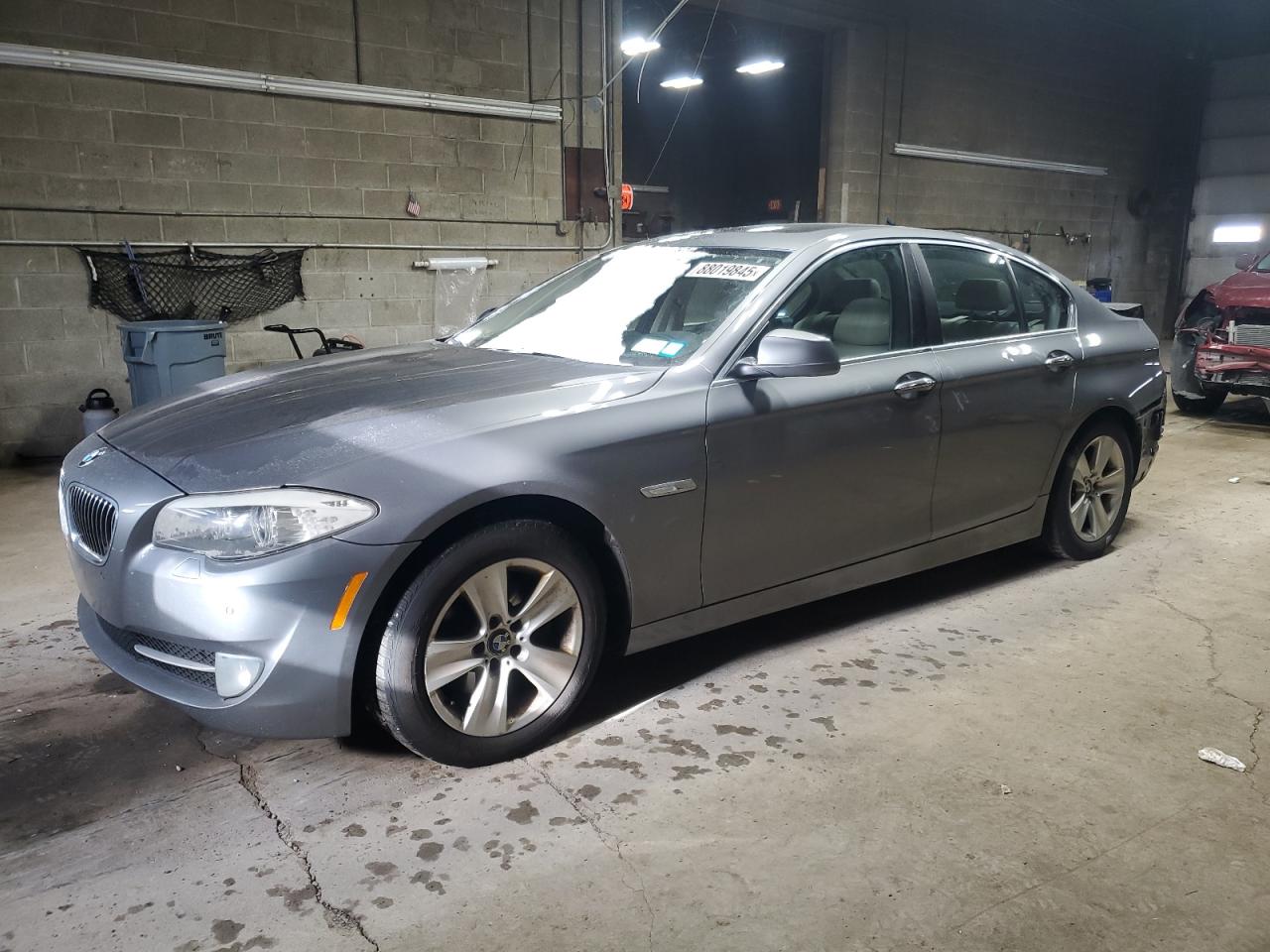 BMW 528 XI 2013