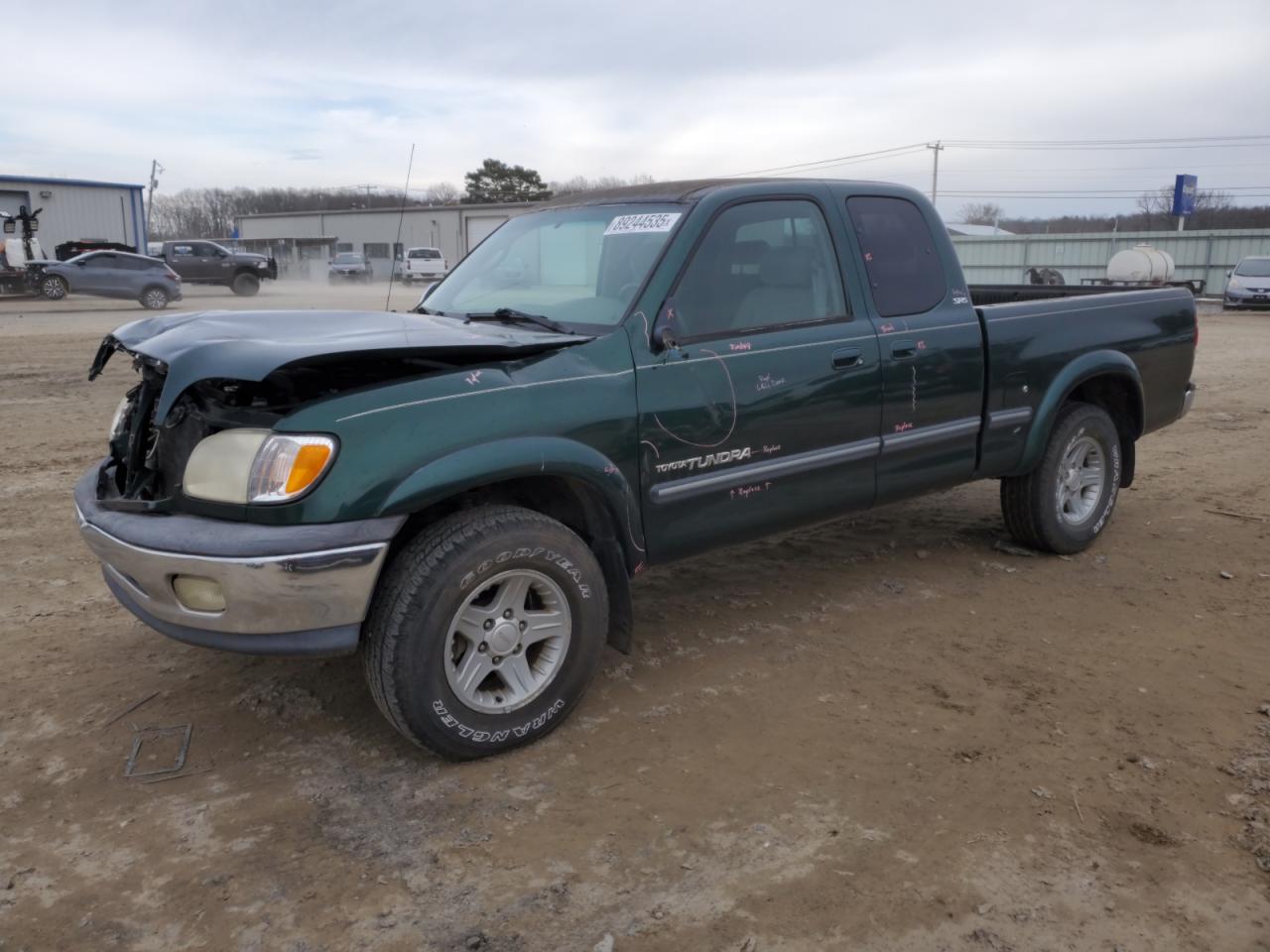 TOYOTA TUNDRA ACC 2000