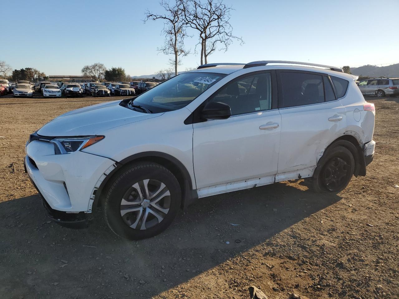 TOYOTA RAV4 LE 2018