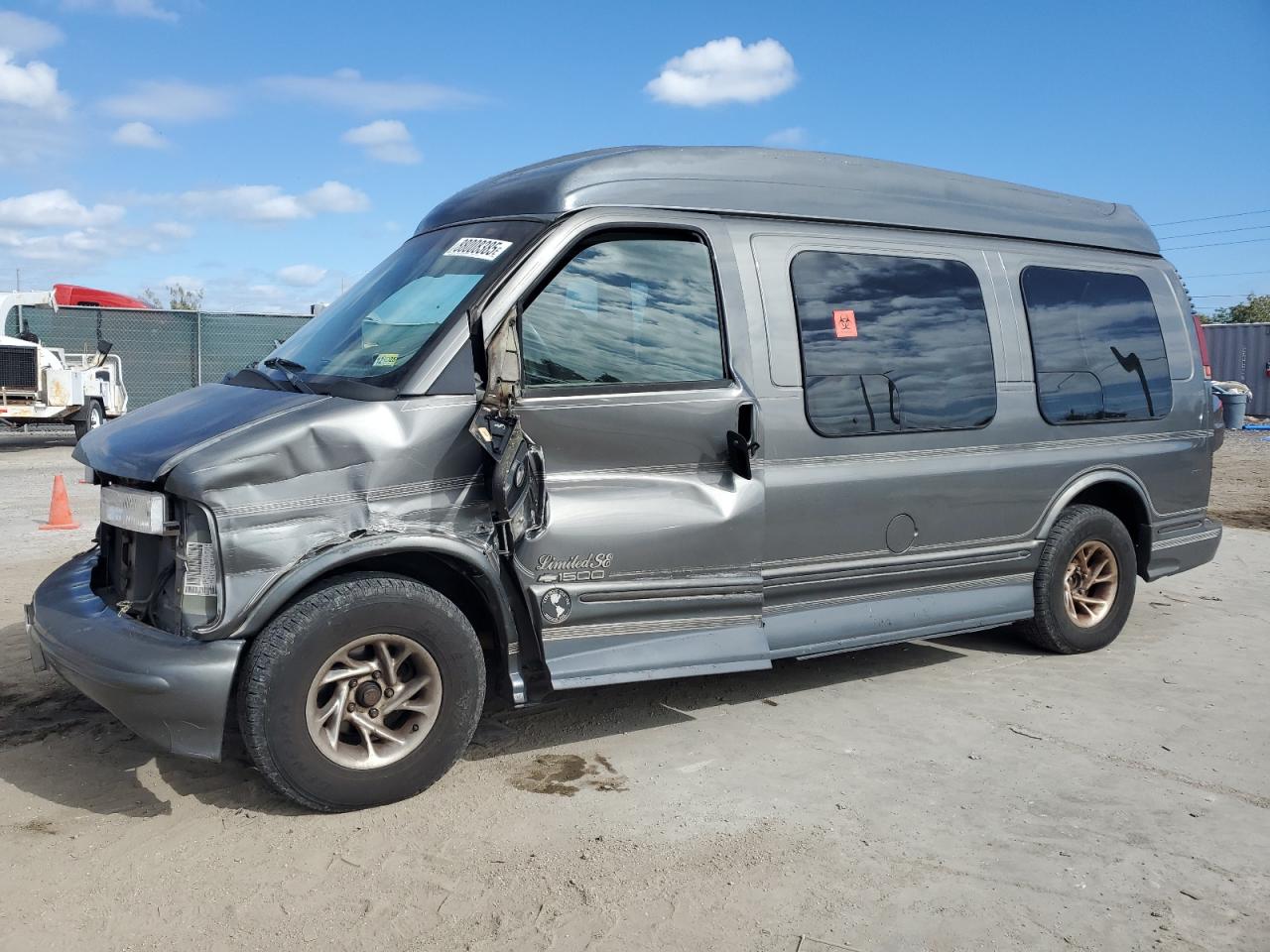 CHEVROLET EXPRESS G1 2000
