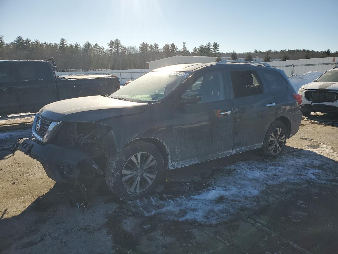 NISSAN PATHFINDER 2017