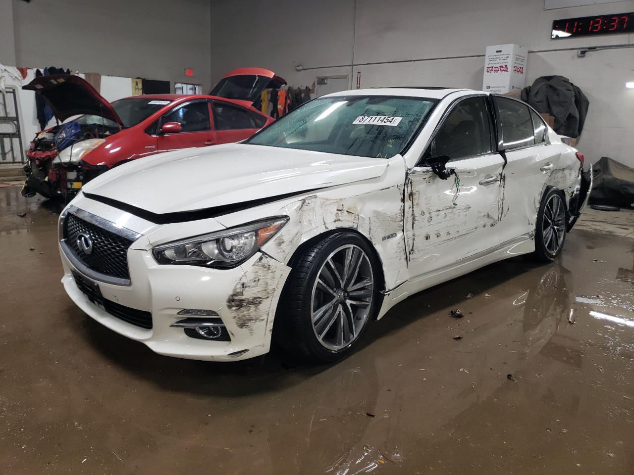 INFINITI Q50 HYBRID 2016