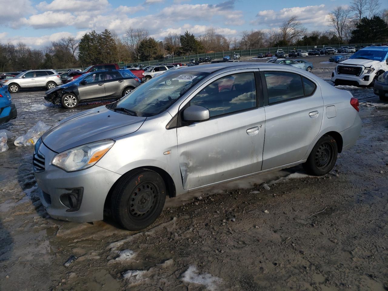 MITSUBISHI MIRAGE G4 2017