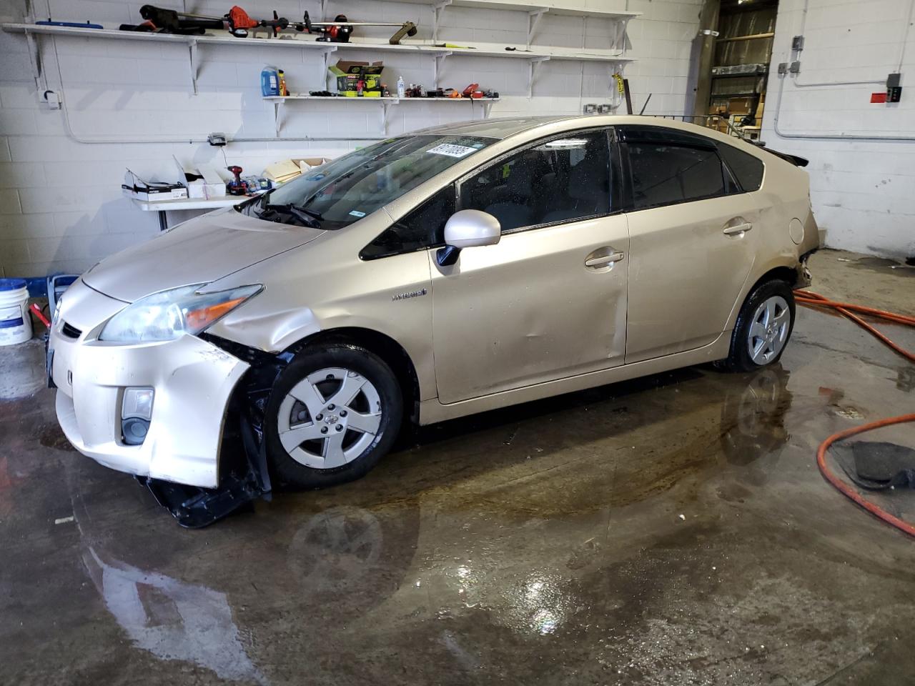 TOYOTA PRIUS 2010