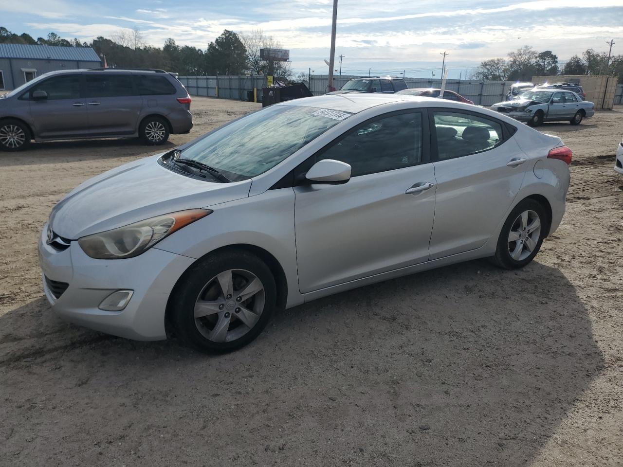 HYUNDAI ELANTRA GL 2012
