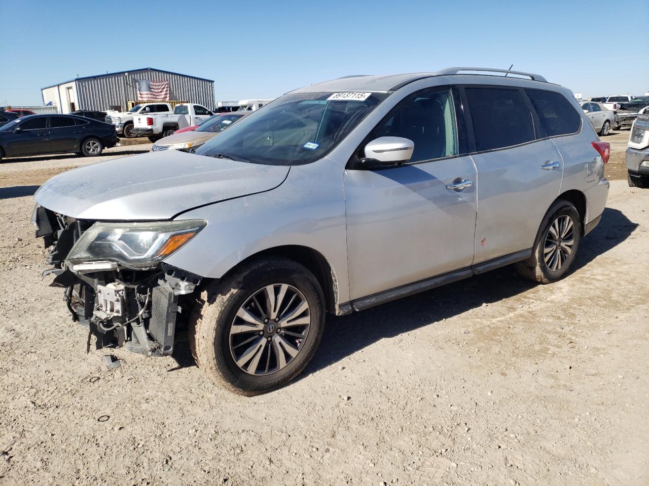 NISSAN PATHFINDER 2017