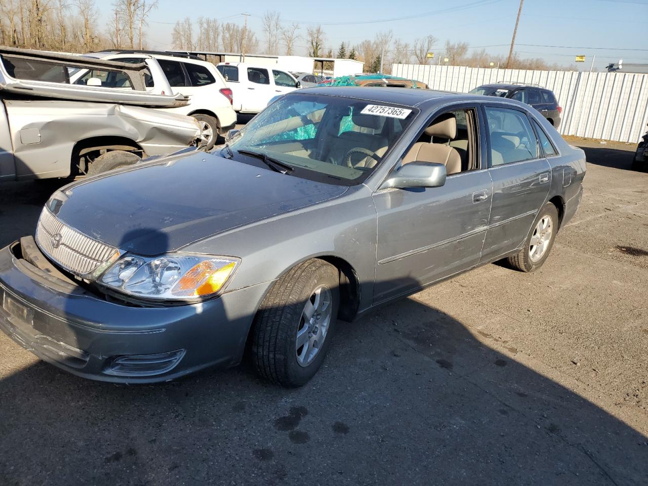 TOYOTA AVALON XL 2001