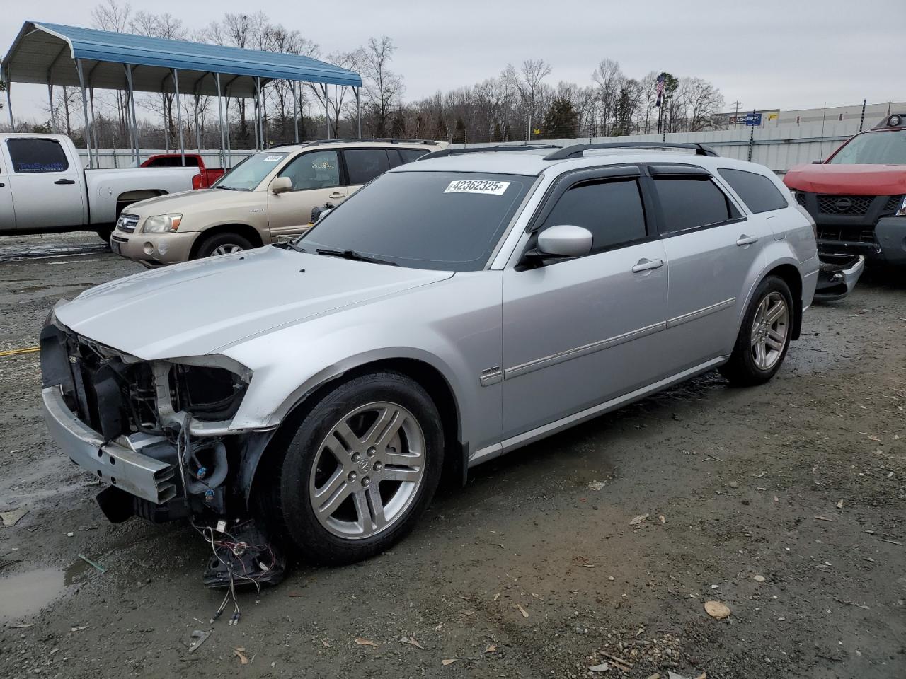 DODGE MAGNUM R/T 2005