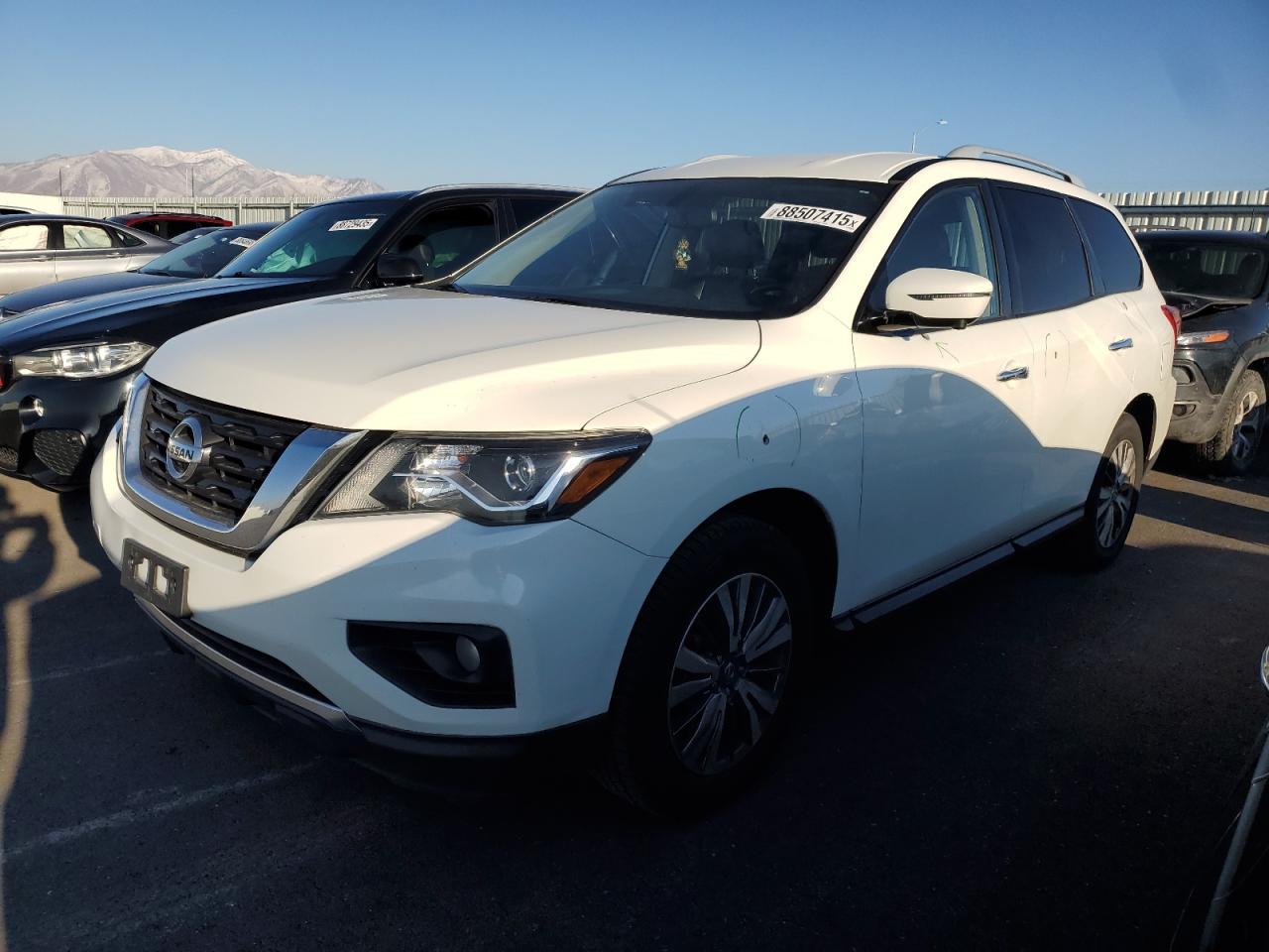 NISSAN PATHFINDER 2019