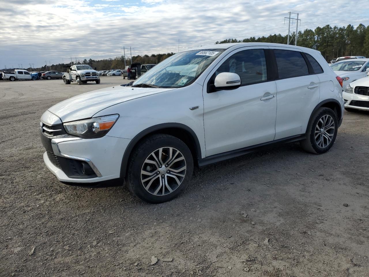 MITSUBISHI OUTLANDER 2018