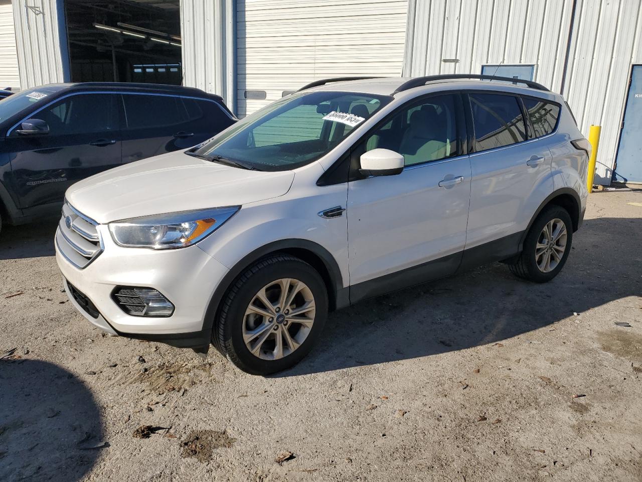 FORD ESCAPE SE 2018