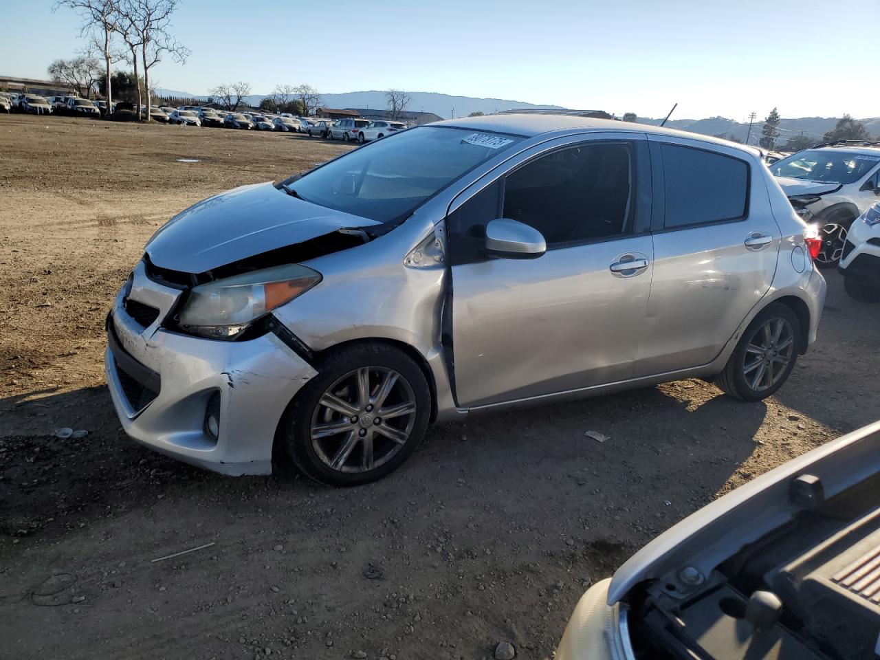 TOYOTA YARIS 2013