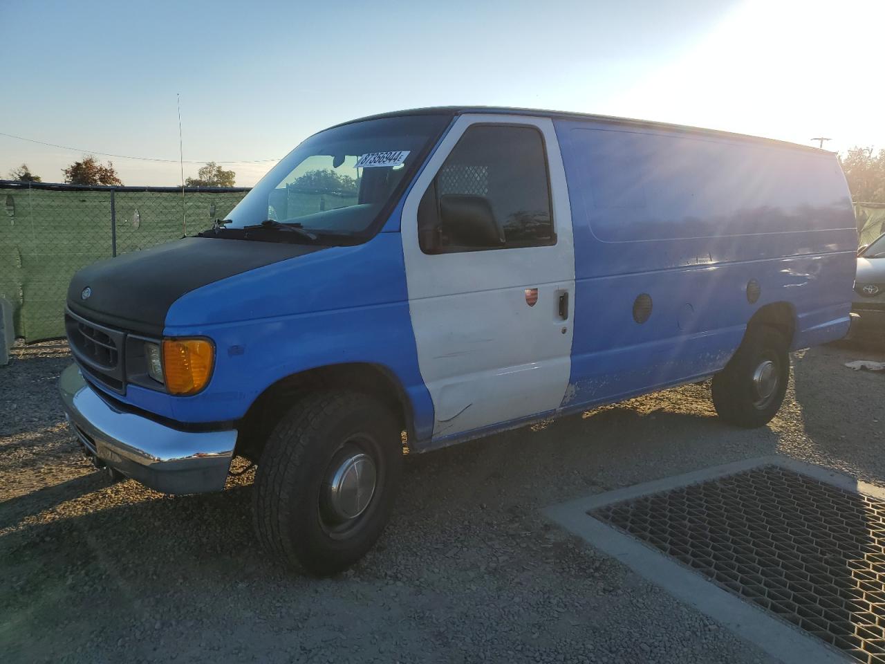 FORD ECONOLINE 2000