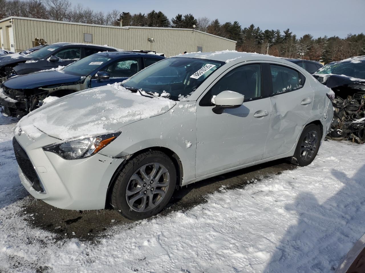 TOYOTA YARIS L 2019