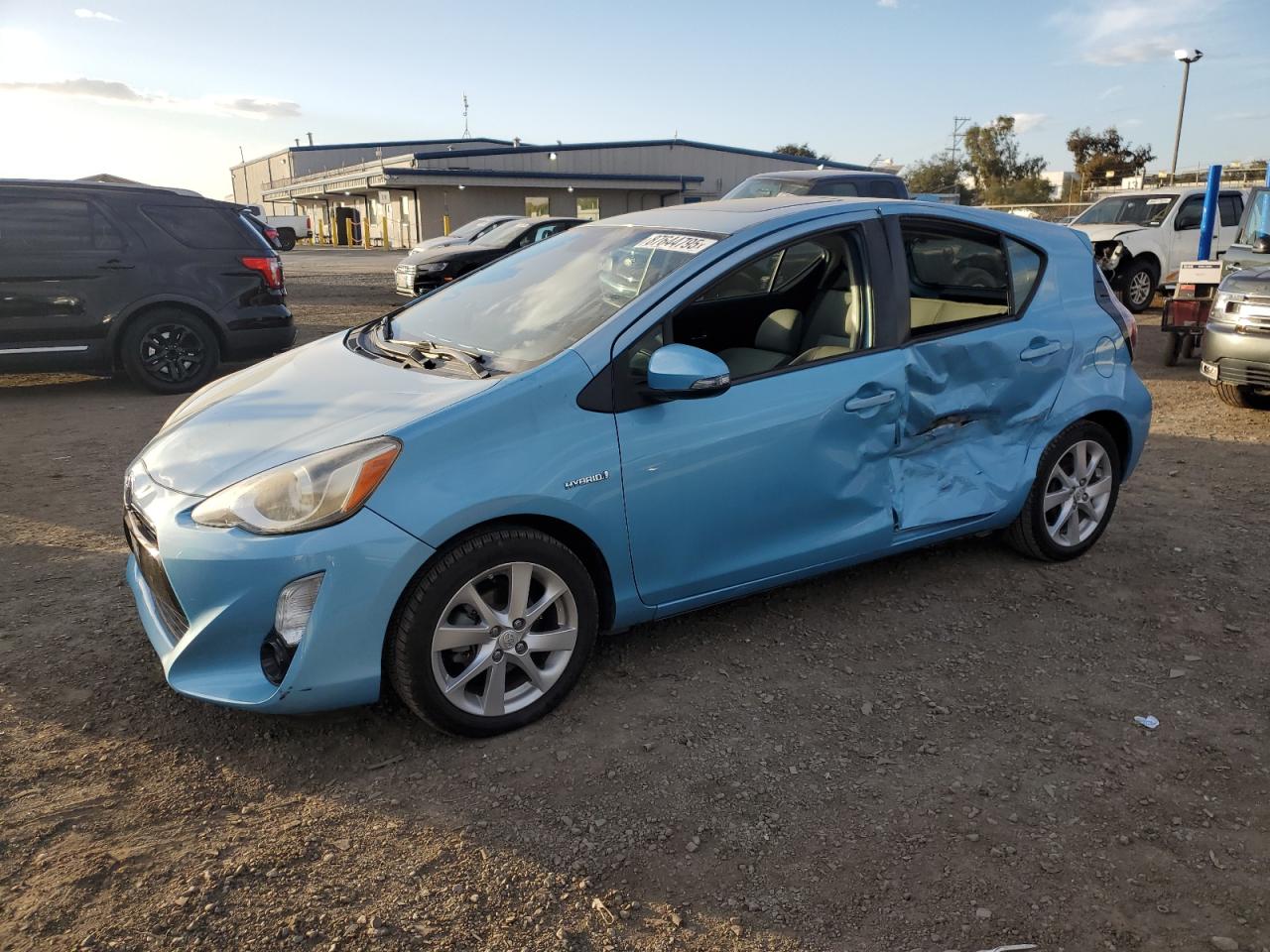 TOYOTA PRIUS C 2015