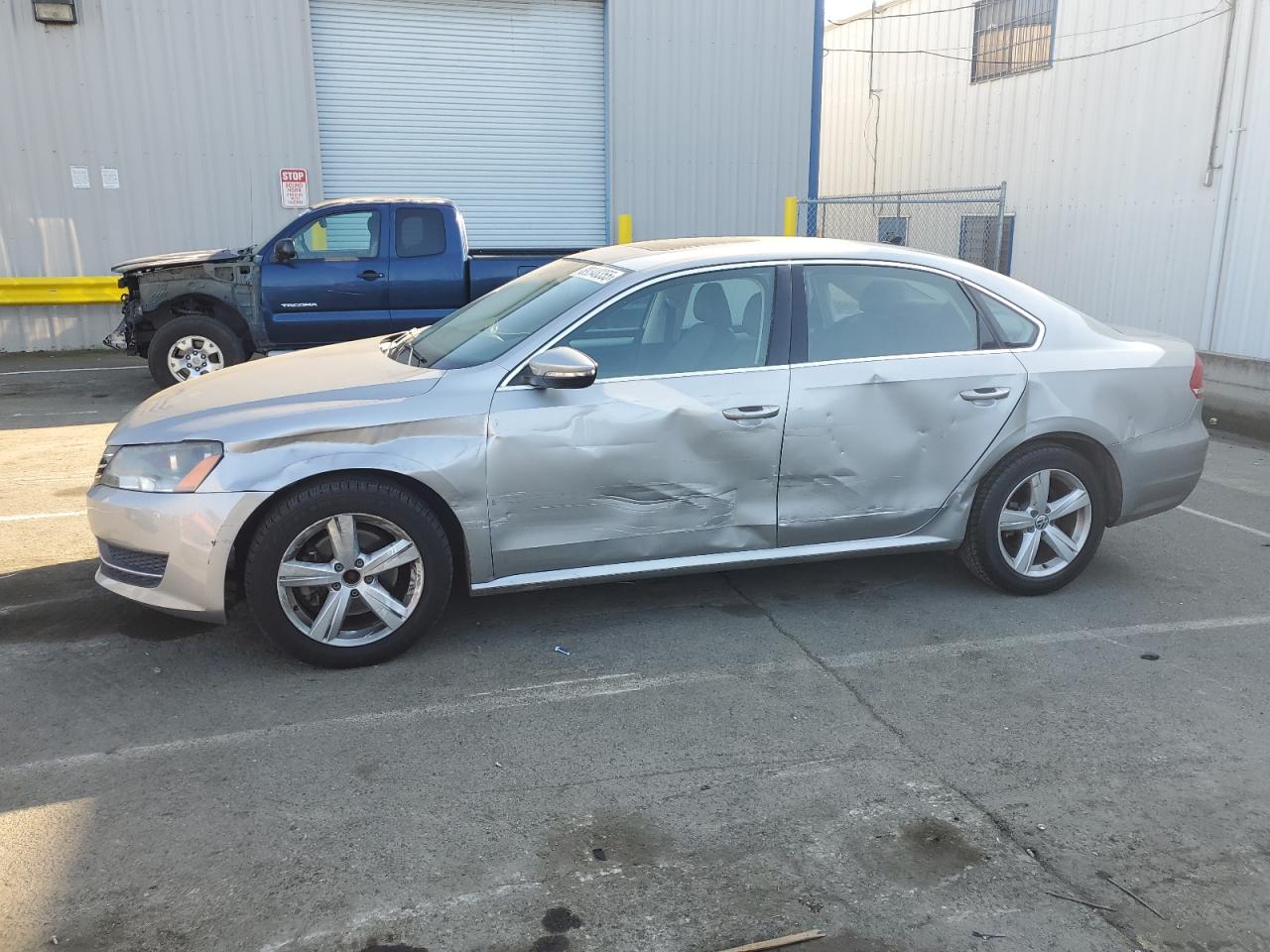 VOLKSWAGEN PASSAT SE 2012