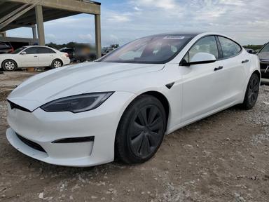 Tesla Model S 2024