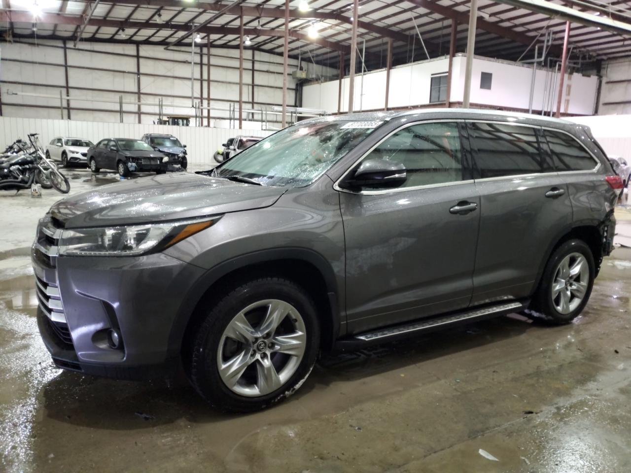 TOYOTA HIGHLANDER 2018