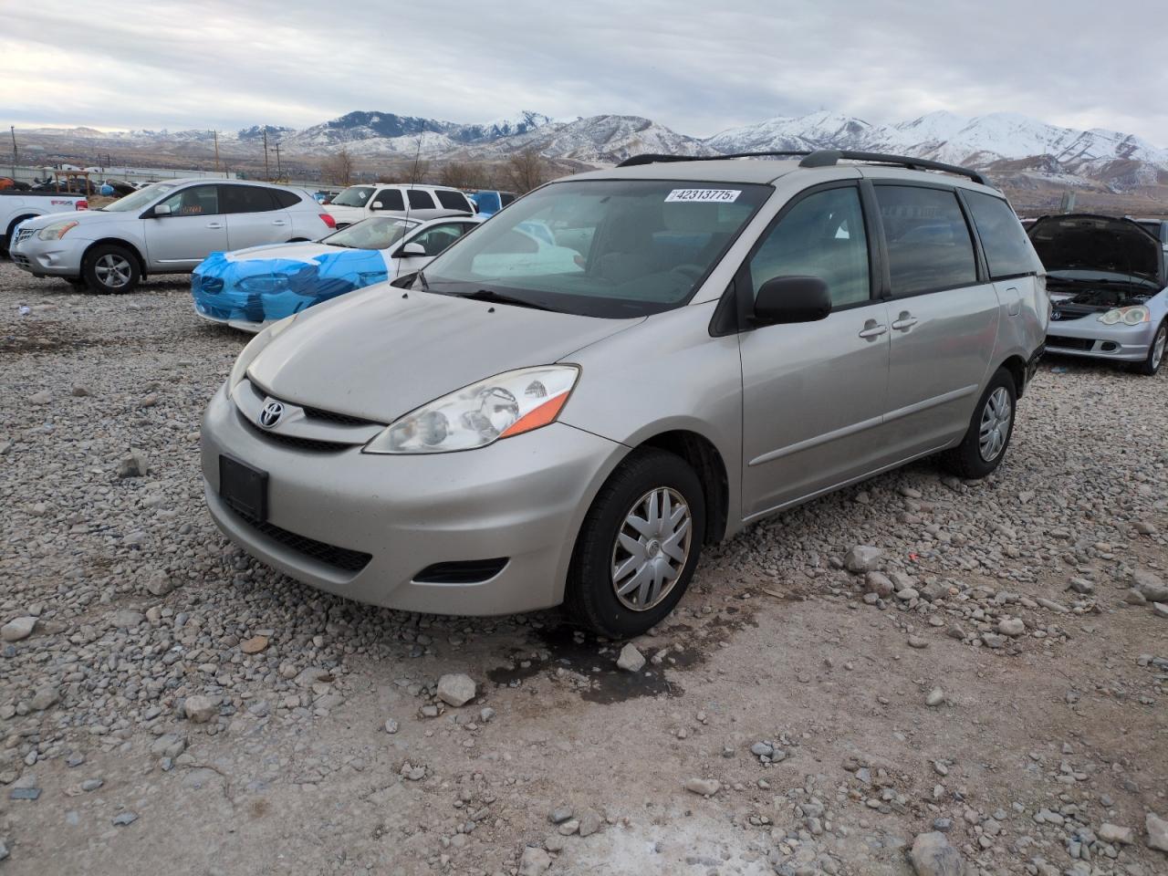 TOYOTA SIENNA CE 2008