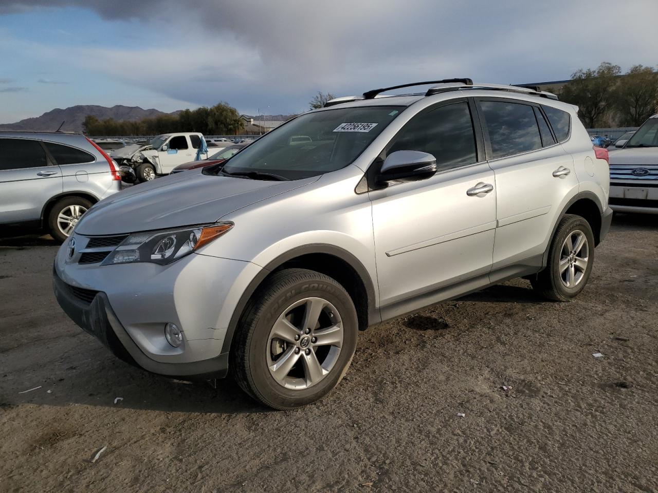 TOYOTA RAV4 XLE 2015