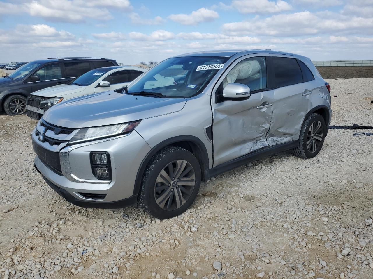 MITSUBISHI OUTLANDER 2022