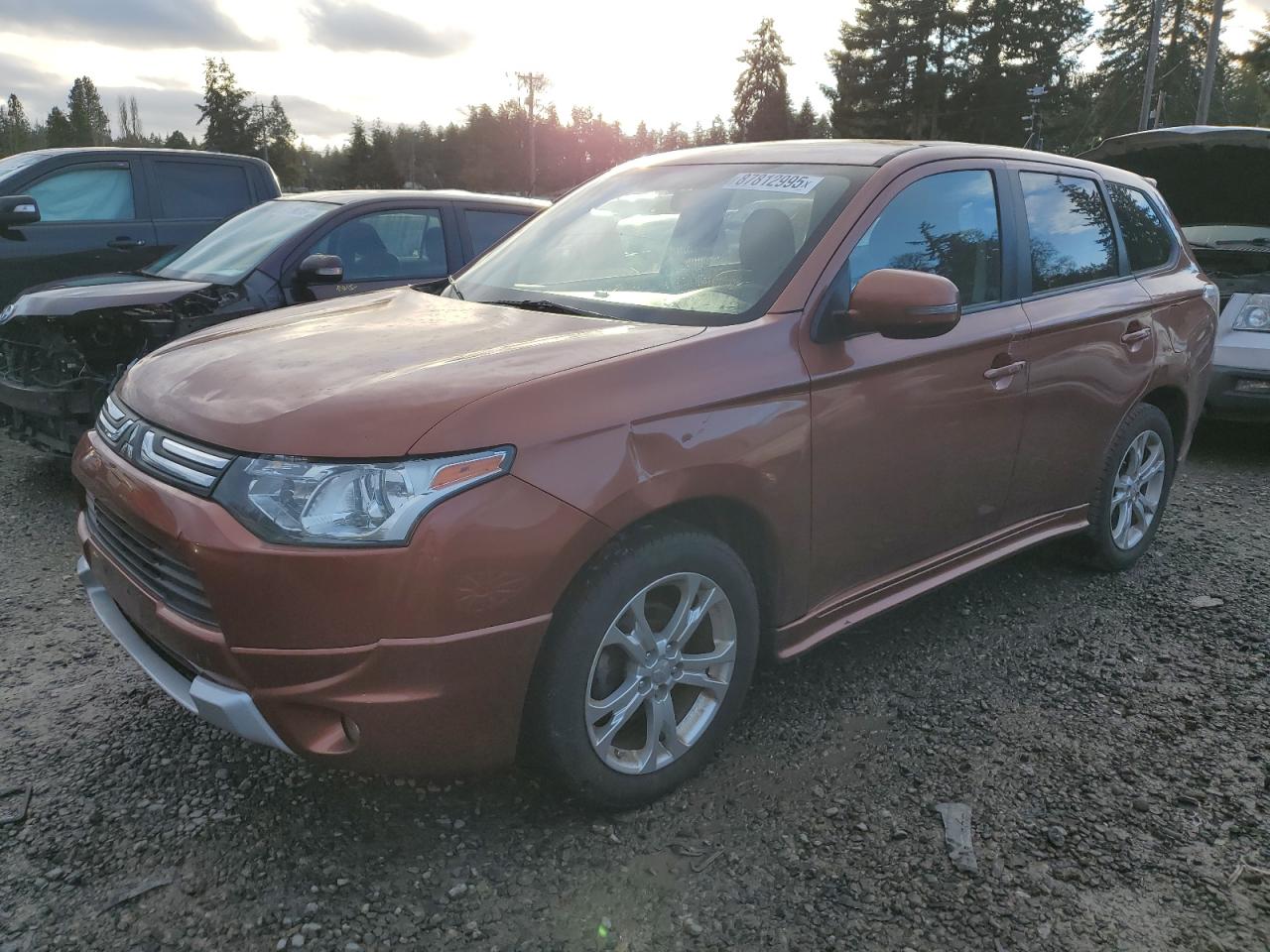 MITSUBISHI OUTLANDER 2014