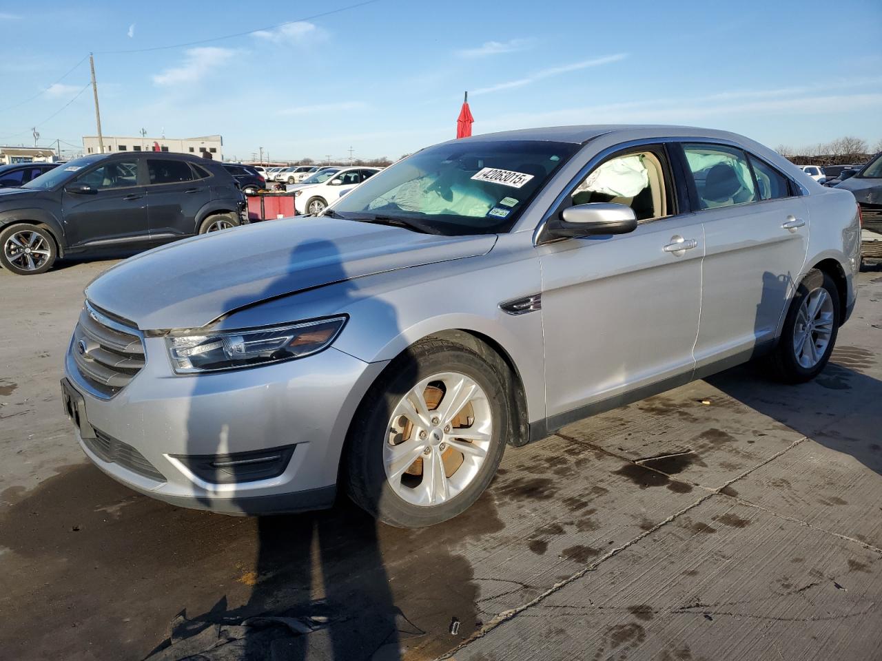 FORD TAURUS SEL 2015
