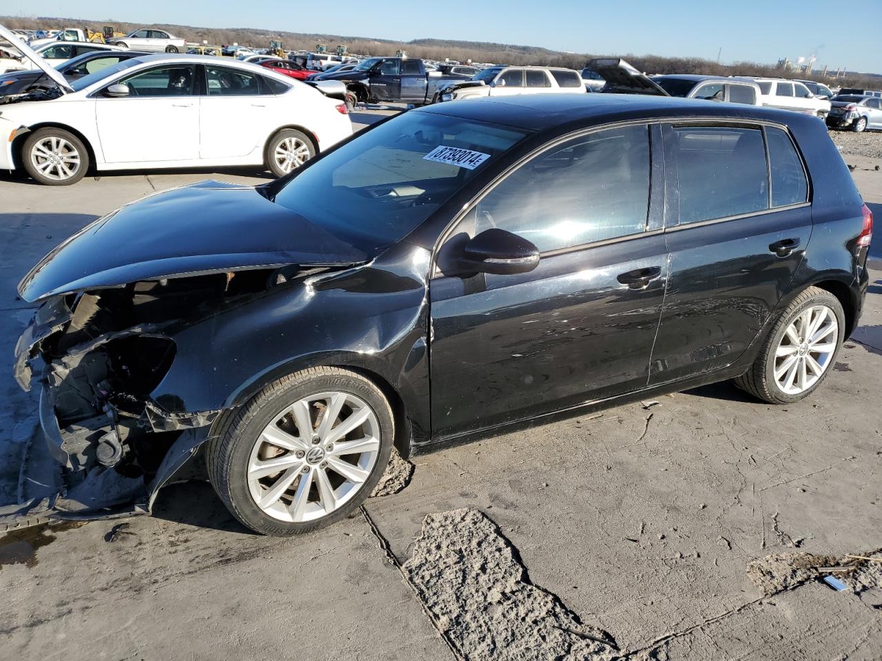 VOLKSWAGEN GOLF 2012