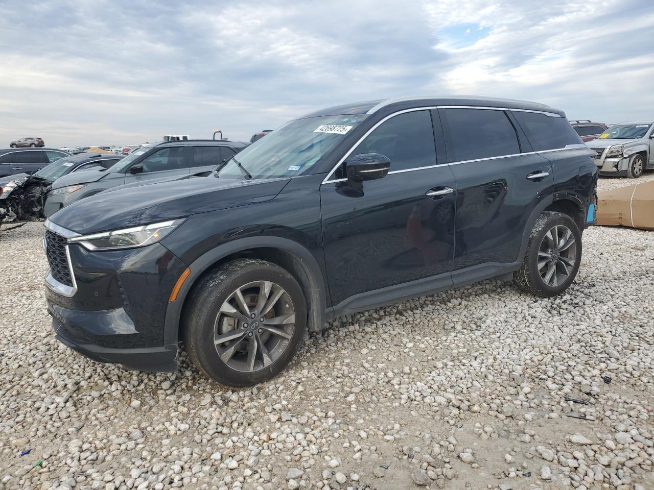INFINITI QX60 LUXE 2023